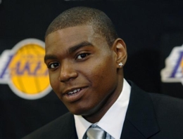 Andrew Bynum Bio